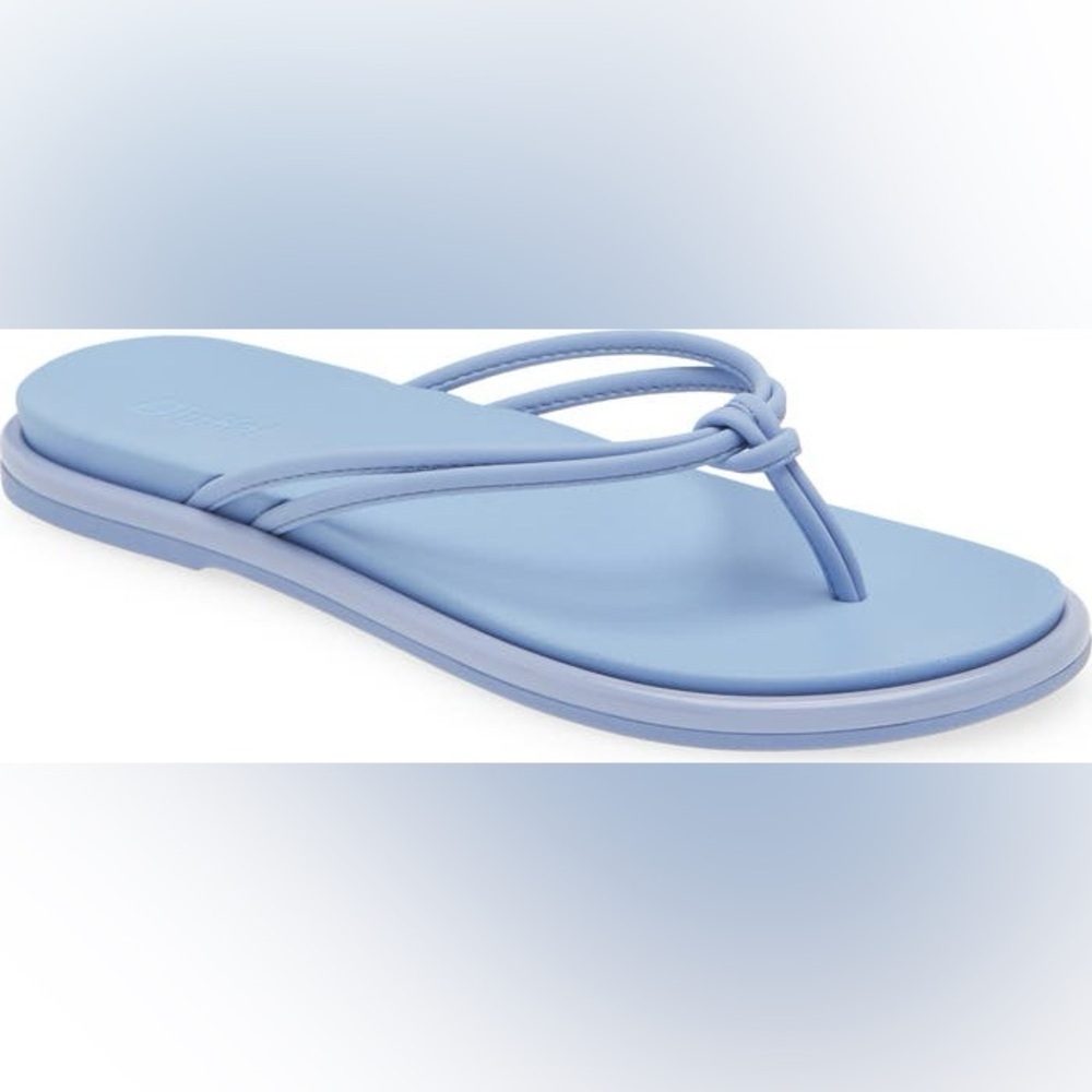 Olukai Women's Blue Flip Flop Sandals Color: Cloud Blue / Cloud Blue size 8